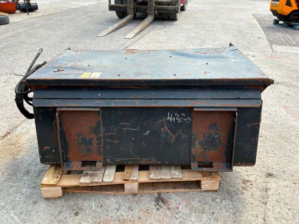 Bobcat skid steer / sweeper collector road brush.. 392029410