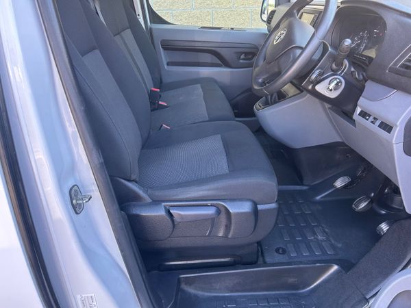 VAUXHALL VIVARO 2.0D 145 BHP VRT INC NO VAT 392172644