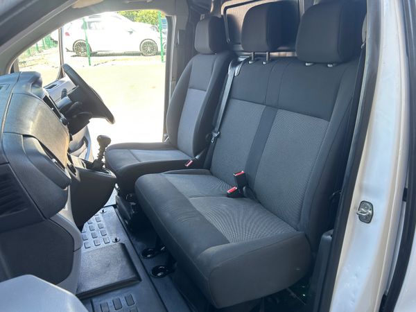 VAUXHALL VIVARO 2.0D 145 BHP VRT INC NO VAT 392172652