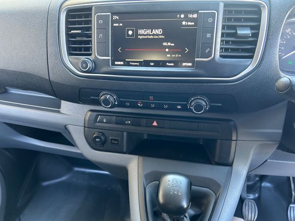VAUXHALL VIVARO 2.0D 145 BHP VRT INC NO VAT 392172664