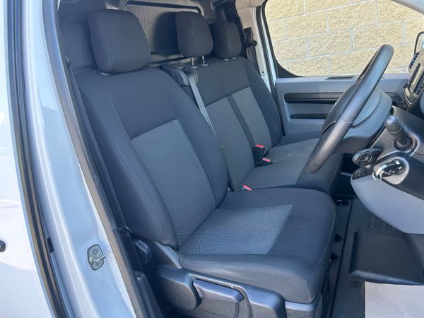 VAUXHALL VIVARO 2.0D 145 BHP VRT INC NO VAT 392172669