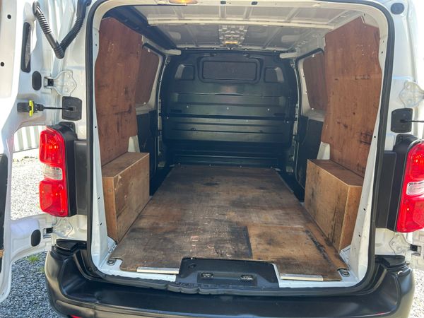 VAUXHALL VIVARO 2.0D 145 BHP VRT INC NO VAT 392172676