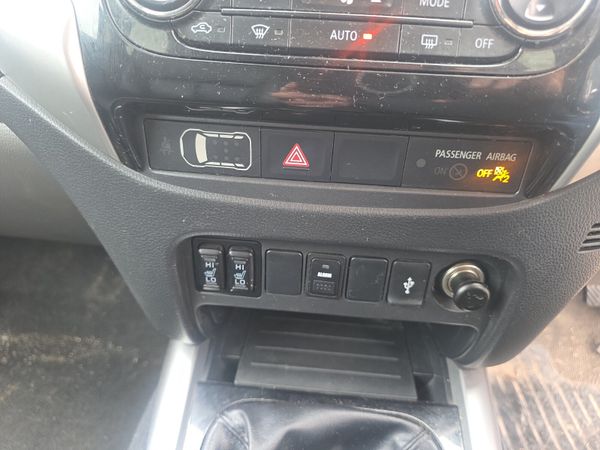 Mitsubishi L200 Warrior 392104678