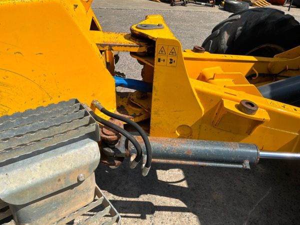 2015 N.C. st6  6 ton dumper...2012 hours.....21t. 392106711