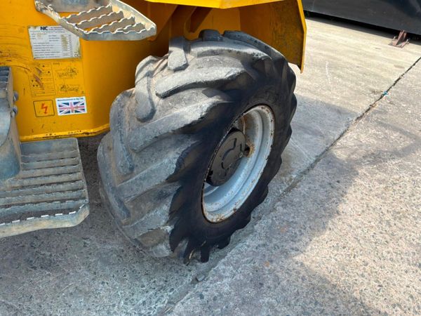 2015 N.C. st6  6 ton dumper...2012 hours.....21t. 392106720