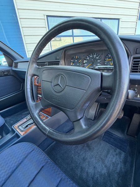 Mercedes-Benz 190D 2.5 Automatic 392117050