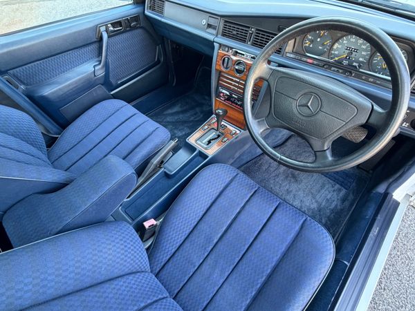 Mercedes-Benz 190D 2.5 Automatic 392117063