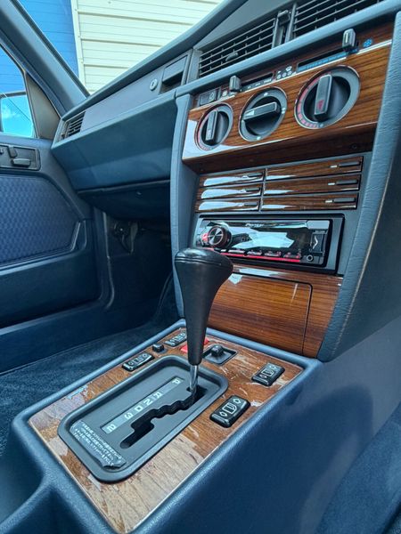 Mercedes-Benz 190D 2.5 Automatic 392117075