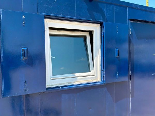 20ft x 8ft portable site office / canteen, cabin.. 392133139