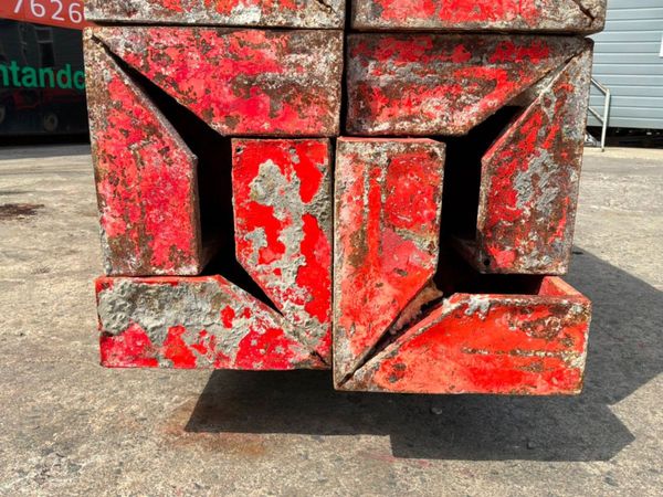 2.7mts x 300mm Peri shuttering internal corner pan 392241044