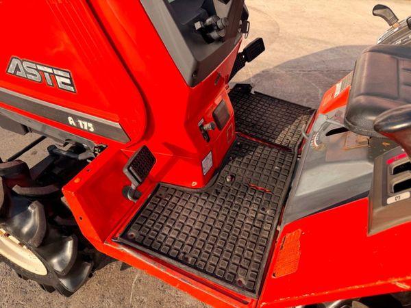 kubota a175 garden compact tractor with only 844 h 392293715
