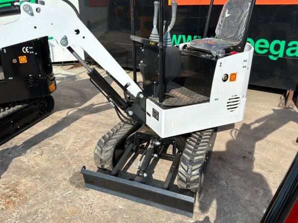 New / unused 1000kg mini / micro digger....2950 eu 392299193