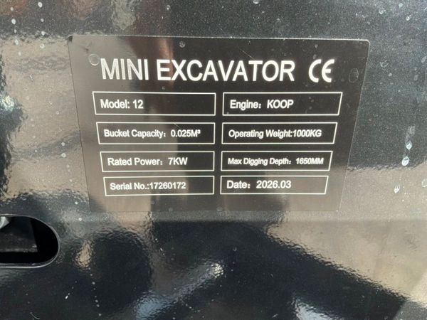 New / unused 1000kg mini / micro digger....2950 eu 392299196