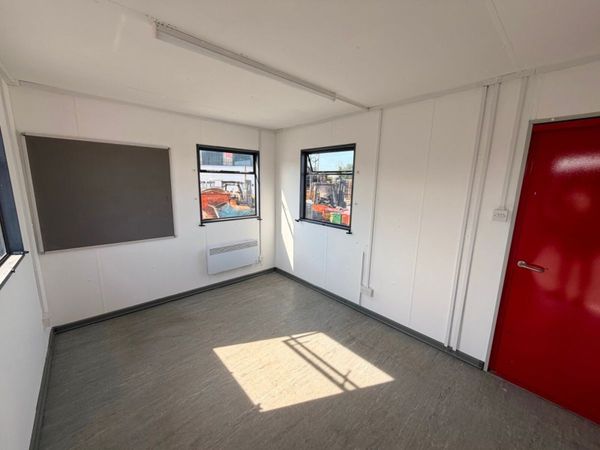 32 x 10 site office cabin ...full open plan .....2 392299134