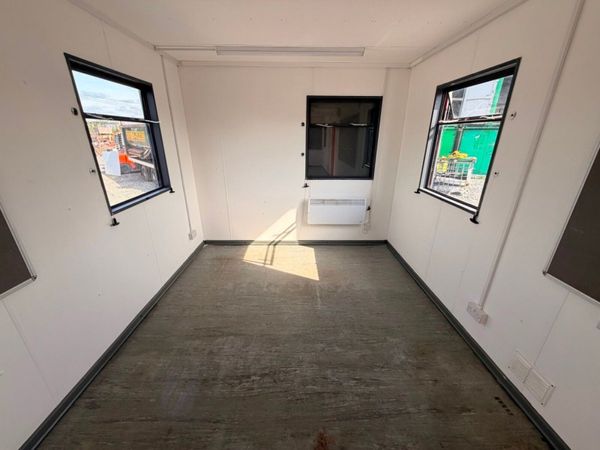32 x 10 site office cabin ...full open plan .....2 392299139