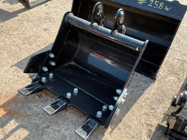 New / unused 1000kg mini / micro digger....2950 eu 392299208