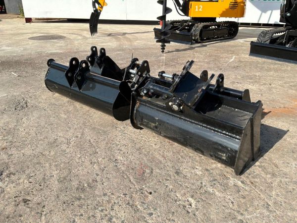 New / unused 1000kg mini / micro digger....2950 eu 392299210