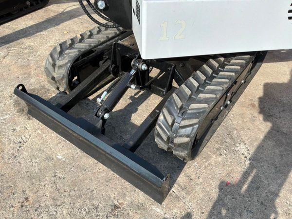 New / unused 1000kg mini / micro digger....2950 eu 392299235