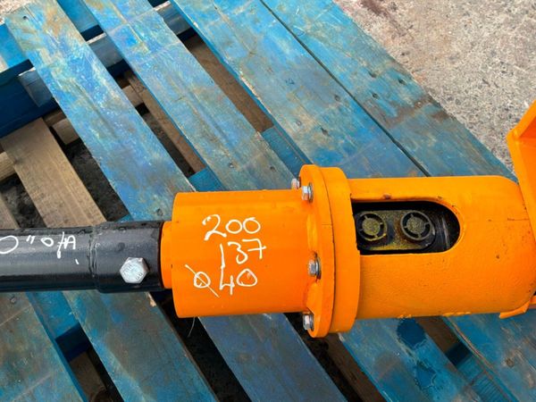 New / unused mini digger 16" Auger drill....40mm.. 392227355