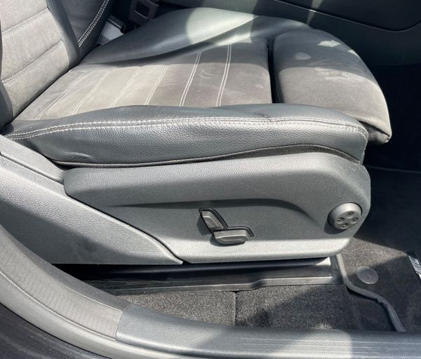 2020  GLC 220 AMG Line 4Matic 2 Seat Commercial 392231951