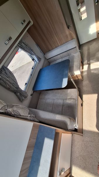 Swift Archway 6 berth 392357583