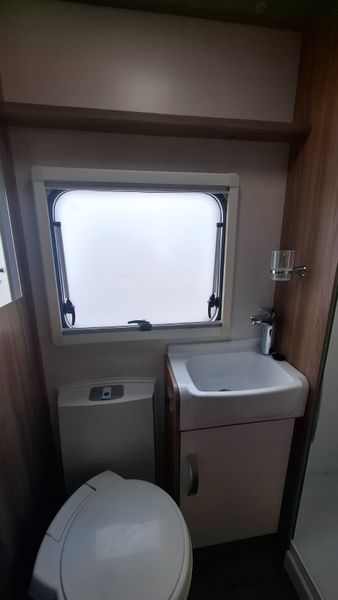 Swift Archway 6 berth 392357594