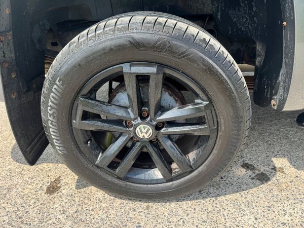 161 Volkswagen Amarok Black Ed Bargain****** 392363998
