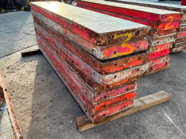 Peri shuttering pans.....2.7mts x 600mm.....854d. 392379209