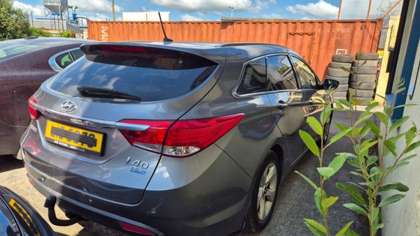 2014 Hyundai i40, 1.7 Diesel. 392383598