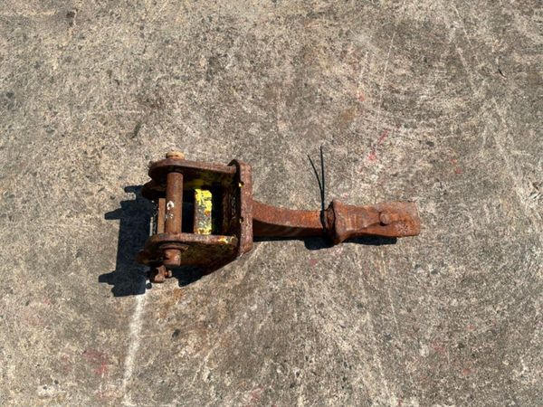 Mini digger Ripper tooth attachment......30mm pins 392387950