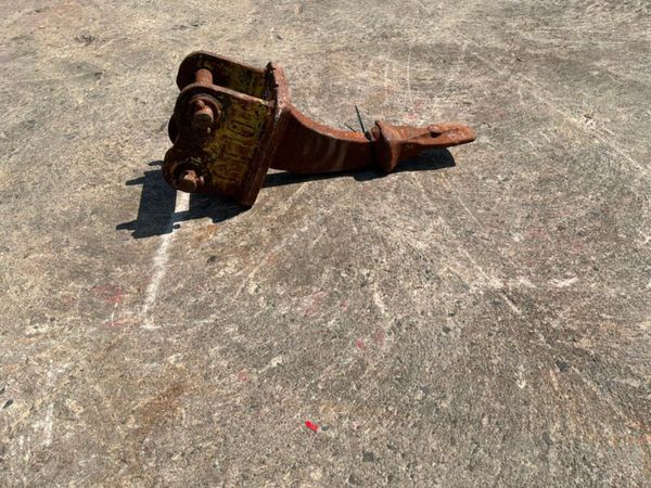 Mini digger Ripper tooth attachment......30mm pins 392387962