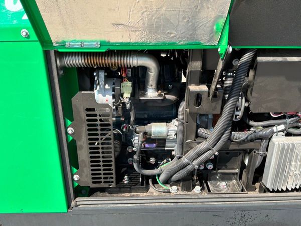2023 Shindaiwa 301 welder / generator....871 hours 392387928
