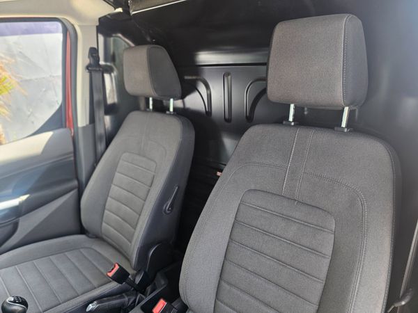 TRANSIT CONNECT LTD // IMMACULATE VAN 392302188