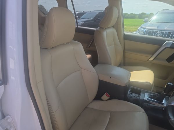 Toyota Land Cruiser LC Business Class 392325623