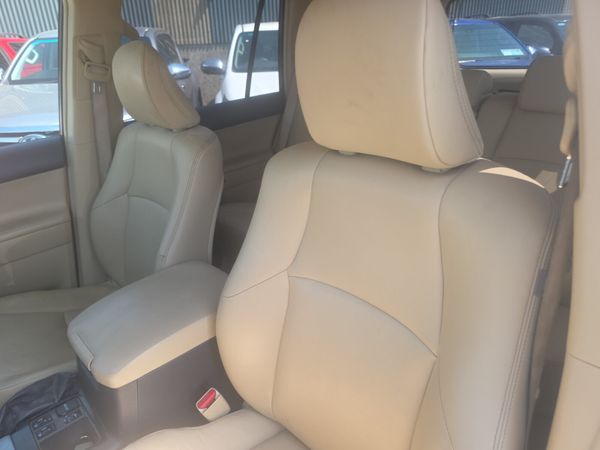 Toyota Land Cruiser LC Business Class 392325624