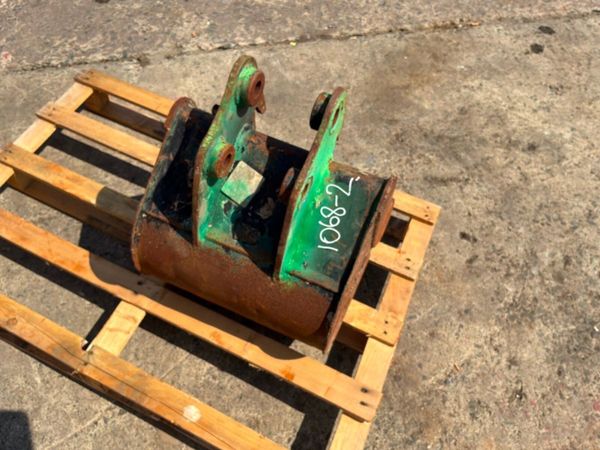 18" Rhinox mini digger bucket.....30mm pins....... 392333441