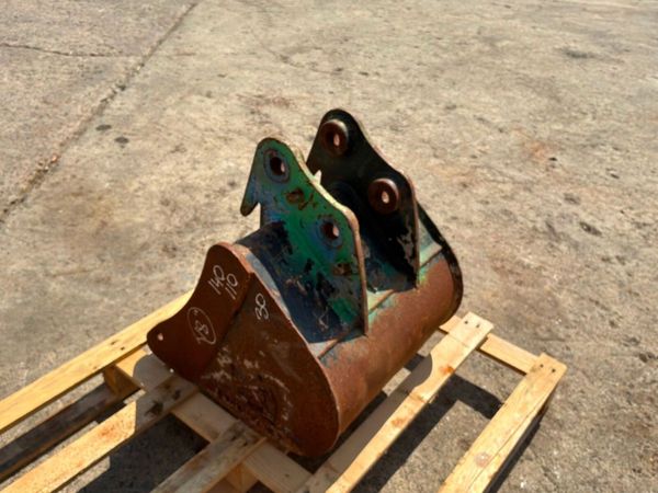 18" Rhinox mini digger bucket.....30mm pins....... 392333445