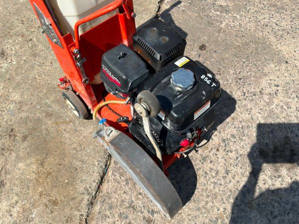 2019 Husqvarna fs400lv petrol Road saw.......856t. 392333404