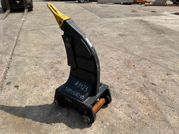 New / unused 13 tonne ripper tooth..65mm pins..... 392333548