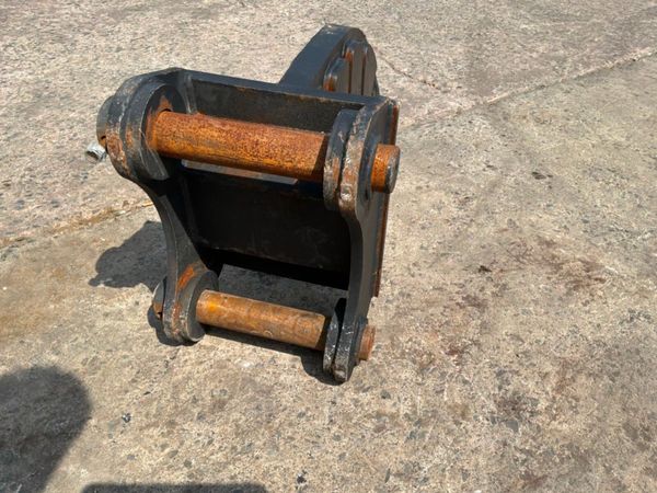 New / unused 13 tonne ripper tooth..65mm pins..... 392333575
