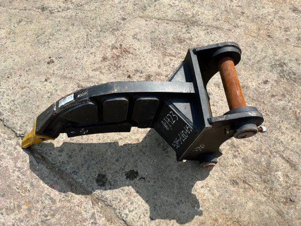 New / unused 13 tonne ripper tooth..65mm pins..... 392333599