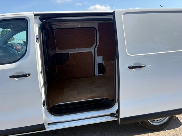 Opel Vivaro LWB 392338934