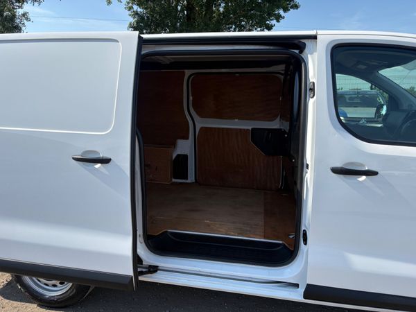 Opel Vivaro LWB 392338935