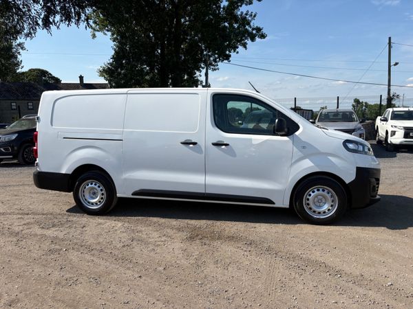 Opel Vivaro 392339026