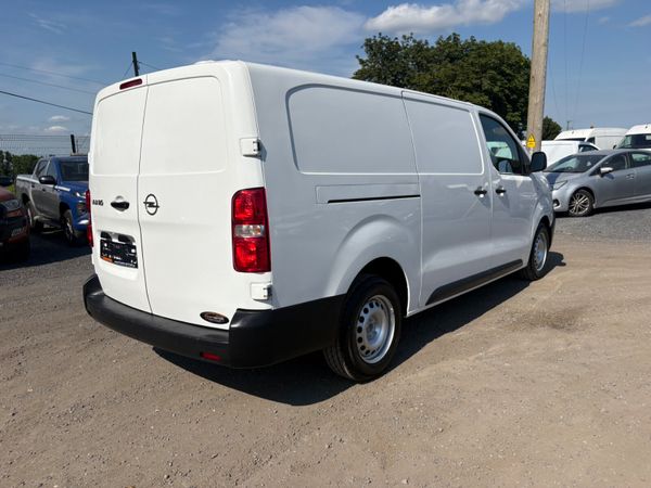 Opel Vivaro 392339030