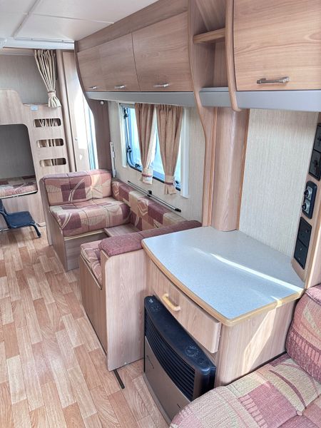 ✨STUNNING ELDDIS AVANTE CLUB 6 BERTH✨ 392441386