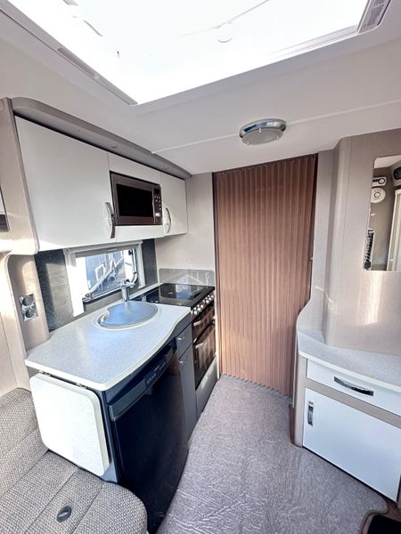 ✨STUNNING STERLING ECCLES 580 4 BERTH ISLAND BED✨ 392442303
