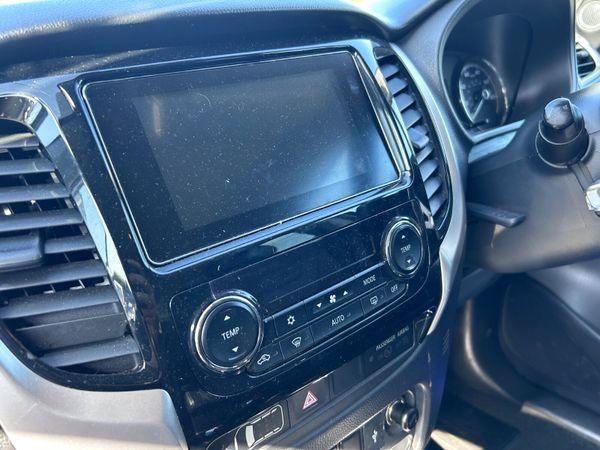 2018 Mitsubishi L200  Barbarian Auto 392450647