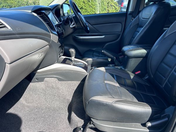 2018 Mitsubishi L200  Barbarian Auto 392450649