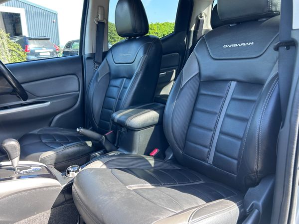 2018 Mitsubishi L200  Barbarian Auto 392450627